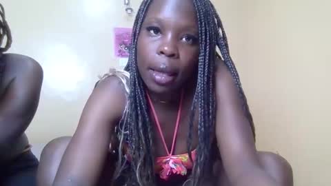 Snapshot of slutty_tracyy chatting on 12, 3, 2026 TRACYY online show from 12, 3, 2026
