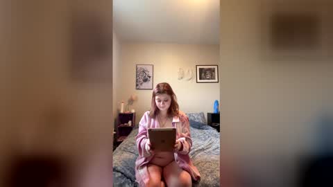 Snapshot of sluttybaby02 chatting on 29, 4, 2026 sluttybaby02 online show from 29, 4, 2026