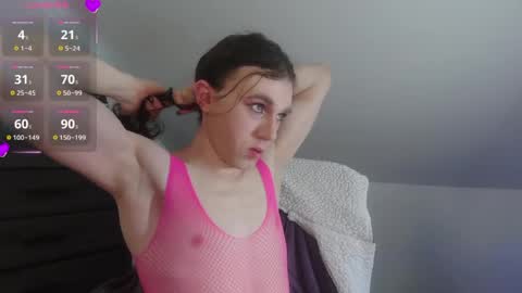 Snapshot of sluttyhorrorparty chatting on 27, 4, 2026 Natsu online show from 27, 4, 2026
