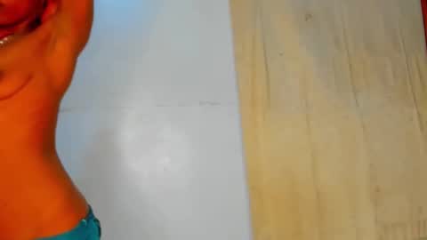 Sexyslutt online show from 17, 12, 2025