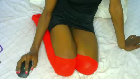 Snapshot of sluttysam_ chatting on 28, 5, 2026 Sexyslutt online show from 28, 5, 2026