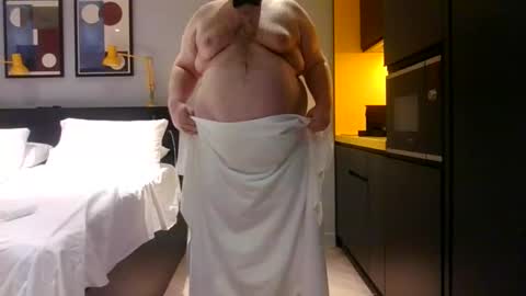 SlutWhoreNtertainer online show from 28, 3, 2026