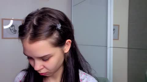 Lily online show from 2, 12, 2025