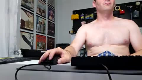 Snapshot of slyy_foxxx chatting on 9, 7, 2026 slyy_foxxx online show from 9, 7, 2026