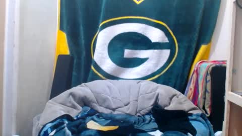 Snapshot of small_wood21 chatting on 28, 2, 2025 small wood21 online show from 28, 2, 2025