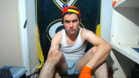 Snapshot of small_wood21 chatting on 6, 3, 2026 small wood21 online show from 6, 3, 2026