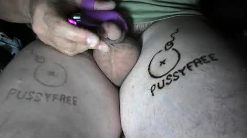 Snapshot of smallpenismwm chatting on 2, 6, 2026 pussyfree4eva online show from 2, 6, 2026