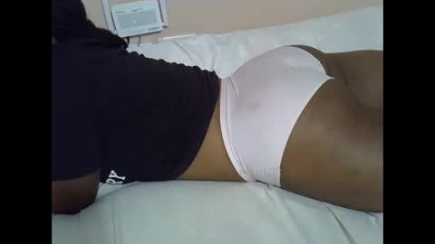 Snapshot of smart_lilly chatting on 5, 5, 2026 smart_lilly online show from 5, 5, 2026