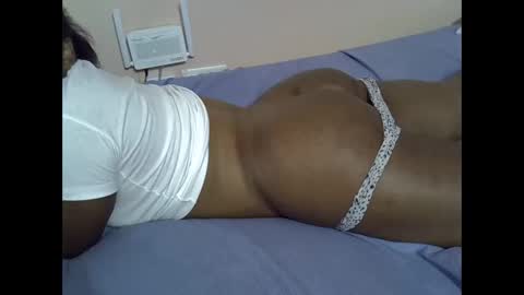 Snapshot of smart_lilly chatting on 13, 5, 2026 smart_lilly online show from 13, 5, 2026