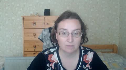Snapshot of smart_rose chatting on 19, 9, 2025 smart_rose online show from 19, 9, 2025