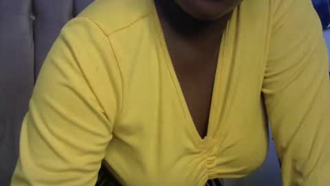 smiley_berry online show from 7, 11, 2025