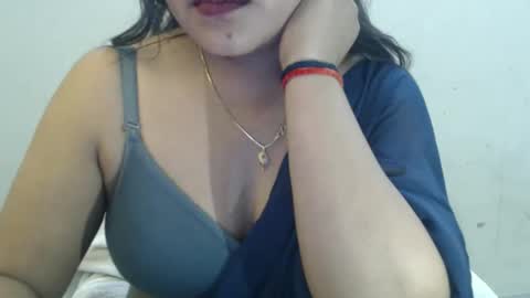 Snapshot of smiley_queen99 chatting on 15, 3, 2026 smiley online show from 15, 3, 2026