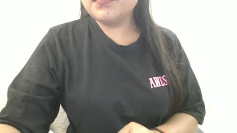 Snapshot of smiley_queen99 chatting on 31, 3, 2026 smiley online show from 31, 3, 2026