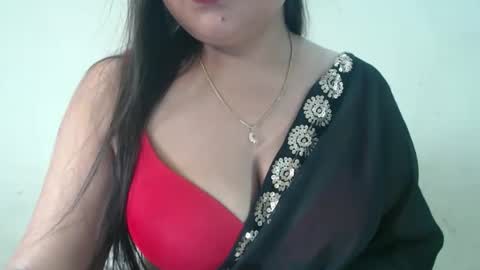 Snapshot of smiley_queen99 chatting on 26, 4, 2026 smiley online show from 26, 4, 2026