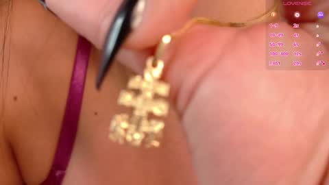 Snapshot of smiling__girl chatting on 5, 3, 2026 online show from 5, 3, 2026