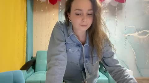 smiling_riddle online show from 17, 2, 2025