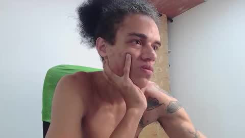 Snapshot of smith_gael chatting on 17, 12, 2025 Smith Gael online show from 17, 12, 2025