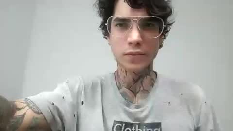 Snapshot of smoke_ink chatting on 22, 1, 2025 smoke_ink online show from 22, 1, 2025