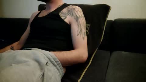 Snapshot of smokeandwatching chatting on 22, 1, 2025 Smokeandwatching online show from 22, 1, 2025