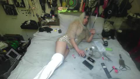 Snapshot of smokeslut365 chatting on 13, 11, 2025 smokeslut365 online show from 13, 11, 2025