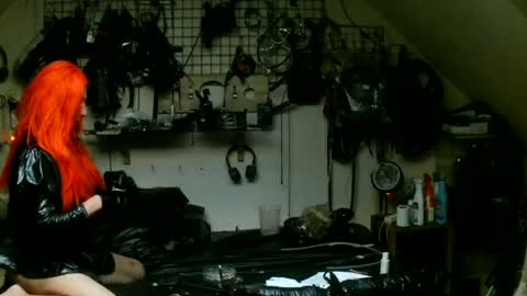 Snapshot of smokeslut365 chatting on 16, 6, 2026 smokeslut365 online show from 16, 6, 2026
