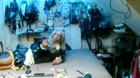 Snapshot of smokeslut365 chatting on 18, 7, 2026 smokeslut365 online show from 18, 7, 2026