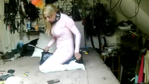 Snapshot of smokeslut365 chatting on 24, 7, 2026 smokeslut365 online show from 24, 7, 2026