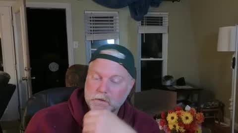Snapshot of smokymountanman chatting on 22, 10, 2025 smokymountanman online show from 22, 10, 2025