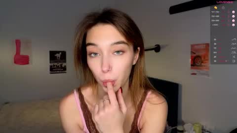 Snapshot of smoothnesss chatting on 28, 11, 2025 Eva online show from 28, 11, 2025