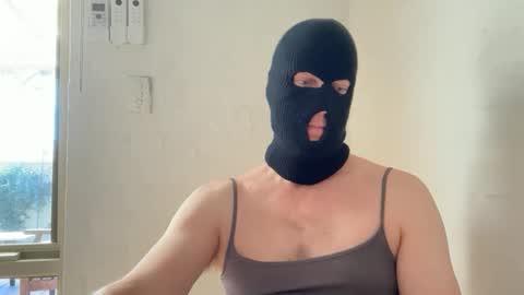 Snapshot of smoothroundbottom chatting on 17, 10, 2025 KinkyDonks online show from 17, 10, 2025