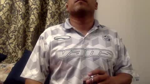 Snapshot of smoothstrik3r chatting on 30, 12, 2024 smoothstrik3r online show from 30, 12, 2024