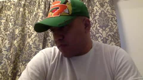 Snapshot of smoothstrik3r chatting on 29, 9, 2025 smoothstrik3r online show from 29, 9, 2025