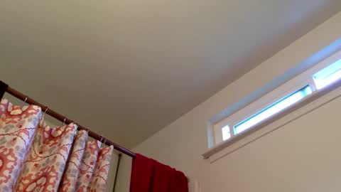 Snapshot of smoothstrik3r chatting on 23, 10, 2025 smoothstrik3r online show from 23, 10, 2025