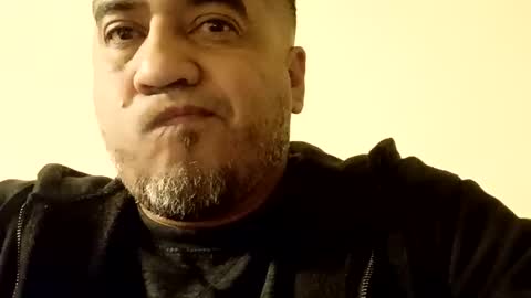 Snapshot of smoothstrik3r chatting on 22, 11, 2025 smoothstrik3r online show from 22, 11, 2025