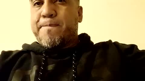 Snapshot of smoothstrik3r chatting on 24, 11, 2025 smoothstrik3r online show from 24, 11, 2025