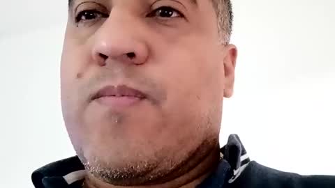 Snapshot of smoothstrik3r chatting on 5, 5, 2026 smoothstrik3r online show from 5, 5, 2026