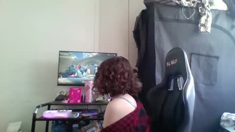 Snapshot of smoothvodka chatting on 18, 4, 2026 Bambi--Vodka online show from 18, 4, 2026