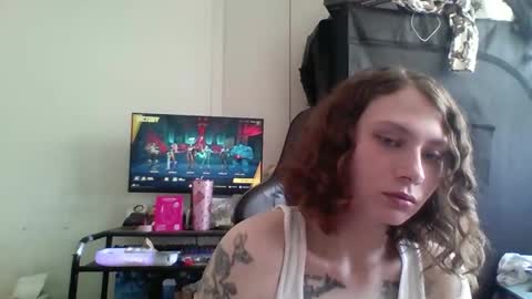 Snapshot of smoothvodka chatting on 18, 4, 2026 Bambi--Vodka online show from 18, 4, 2026