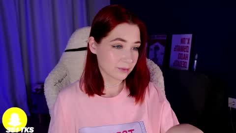 Snapshot of smthwrong chatting on 25, 3, 2026 smthwrong online show from 25, 3, 2026