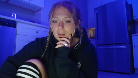 Snapshot of sneakyalicek chatting on 1, 10, 2025 sneakyalicek online show from 1, 10, 2025