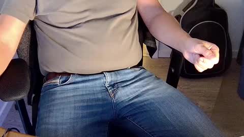 Sneakybill online show from 29, 9, 2025