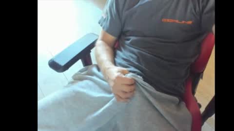 Snapshot of snip1977 chatting on 19, 9, 2025 snip1977 online show from 19, 9, 2025