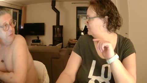 Snoeske and Woodwurm online show from 9, 2, 2025