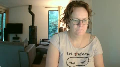 Snoeske and Woodwurm online show from 4, 3, 2025