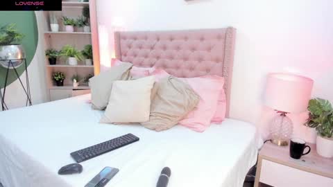 Snooky clintonn online show from 18, 1, 2025