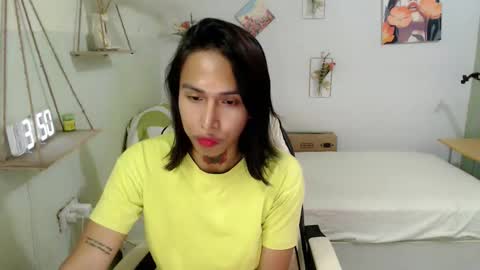 Snapshot of snow_2000 chatting on 13, 1, 2026 snow_2000 online show from 13, 1, 2026