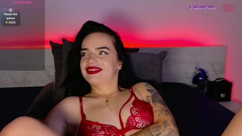 Snapshot of snow_white_19 chatting on 9, 7, 2026 snow white 19 online show from 9, 7, 2026