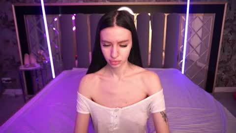 snow_whiteeex online show from 23, 3, 2026