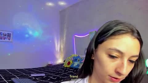 Snapshot of snowbabyxox chatting on 11, 11, 2025 snowbabyxox online show from 11, 11, 2025