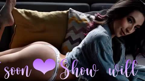 Snapshot of snowbabyxox chatting on 16, 11, 2025 snowbabyxox online show from 16, 11, 2025